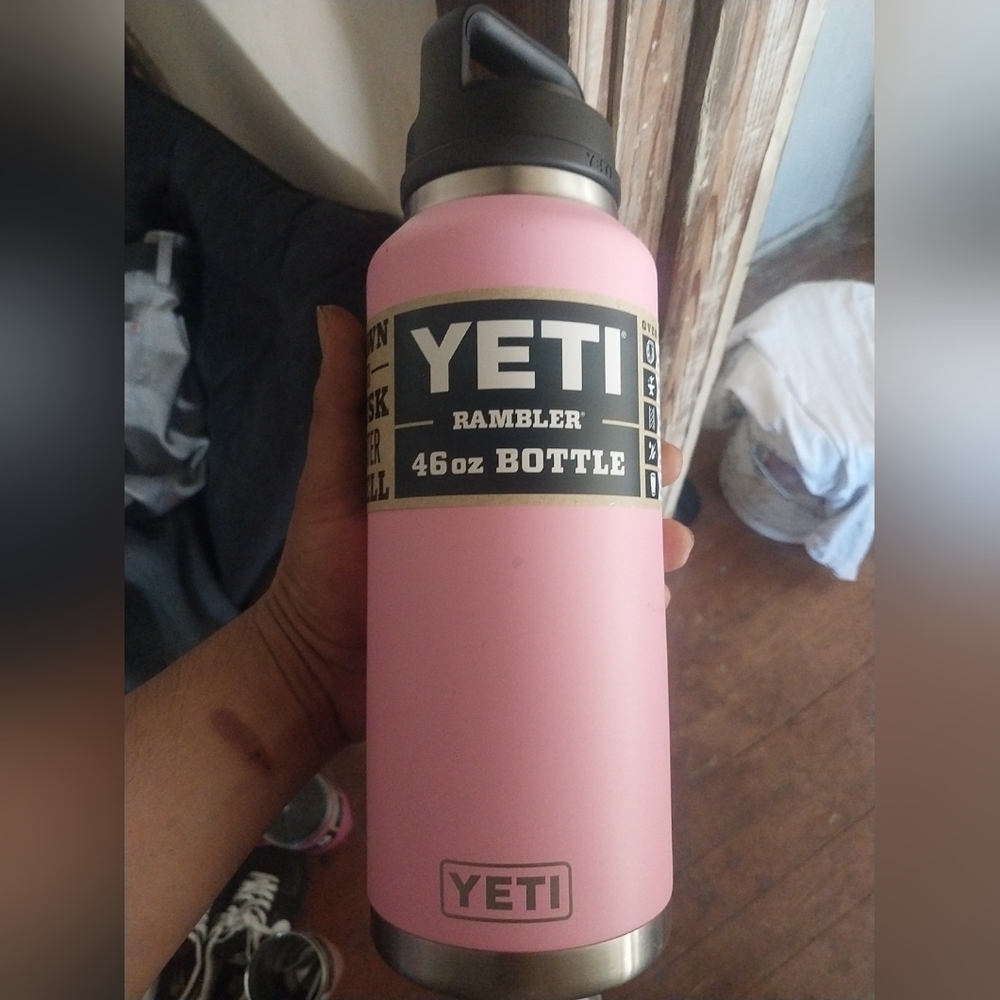 Yeti Rambler 46oz Bottle in Pink